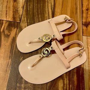 Michael kors pink jelly sandals size 6